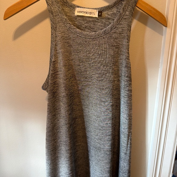 Shimmery tank top - Picture 5 of 5